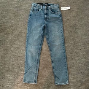 Urban Outfitters BDG Girlfriend High-Rise Cropped Jeans